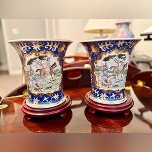 Andrea By Sadek vintage porcelain vases of a hunting scene